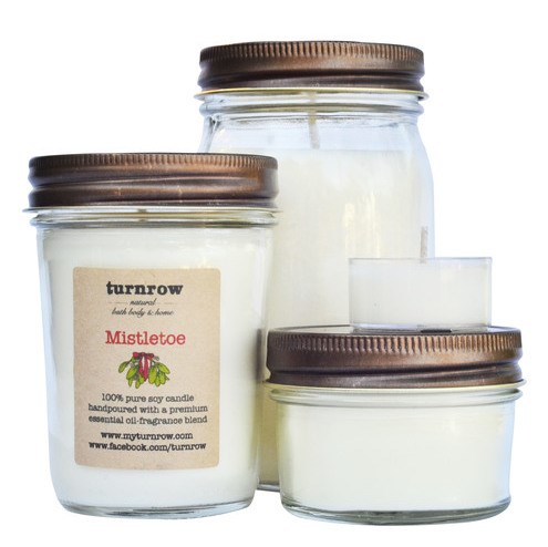 Picture of turnrow's mistletoe soy candle